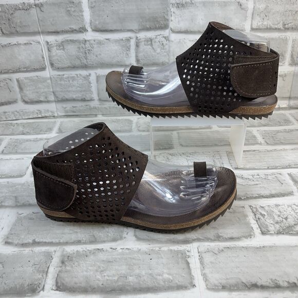 Pedro Garcia Verena Women’s 6.5/7 US -37.5 Chocolate Leather Ankle Cuff Sandals - Picture 1 of 12